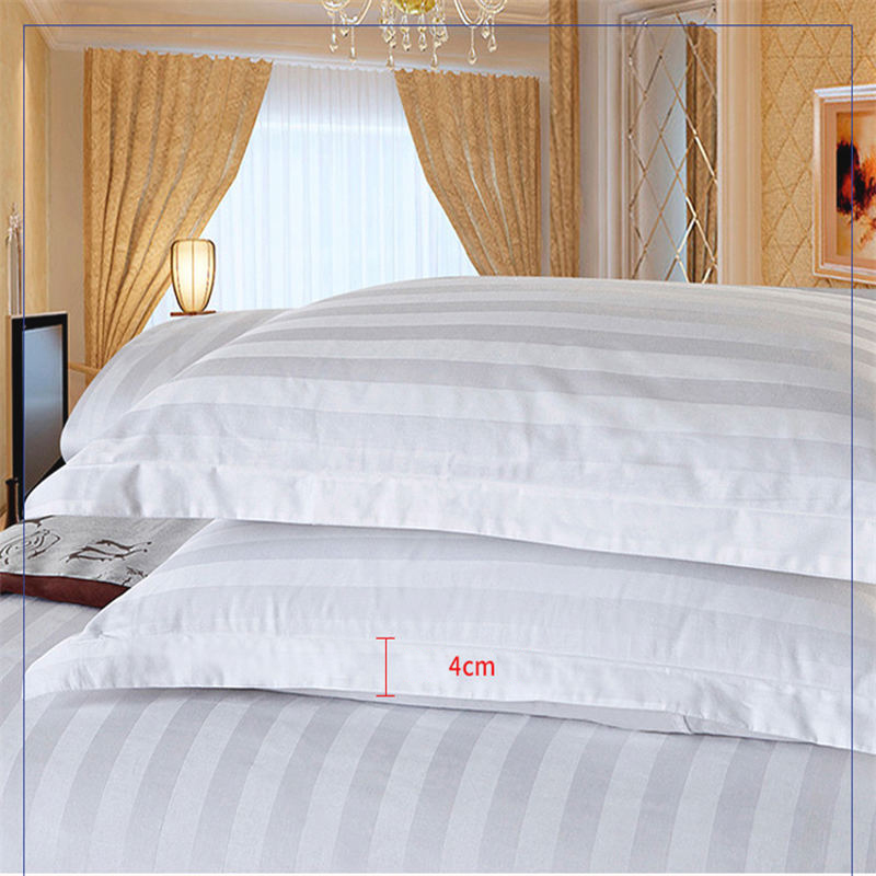 Luxusní bílé povlečení z měkké polybavlny hotelové kvality 4ks pro apartmán
