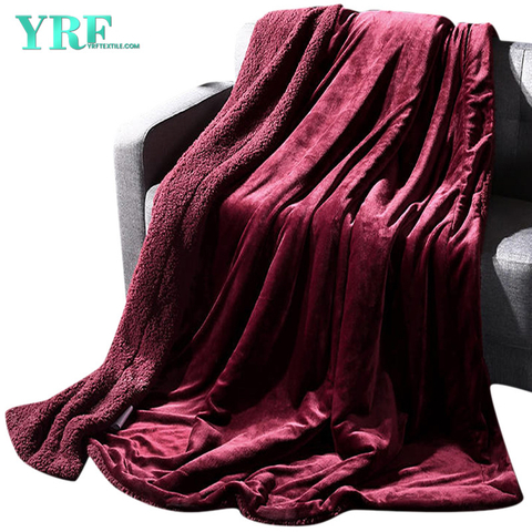 Polyesterová deka s velkým potiskem, tmavě červená, super měkký