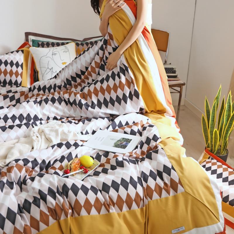 Luxusní ložní souprava z česané bavlněné tkaniny vhodná pro postel King